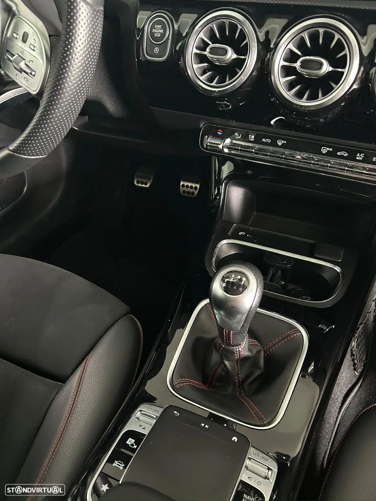 Mercedes-Benz A 200 AMG Line - 2