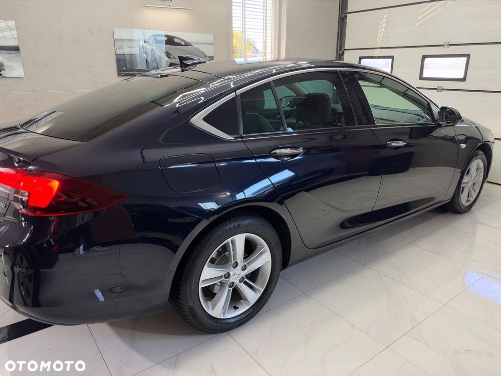 Opel Insignia 1.5 T Innovation S&S - 9