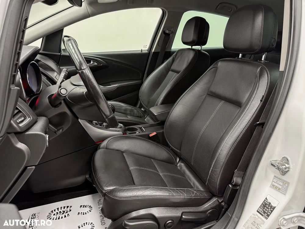 Opel Astra 2.0 CDTI Cosmo - 7