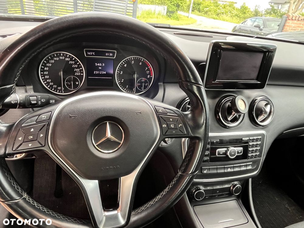 Mercedes-Benz Klasa A 180 - 17