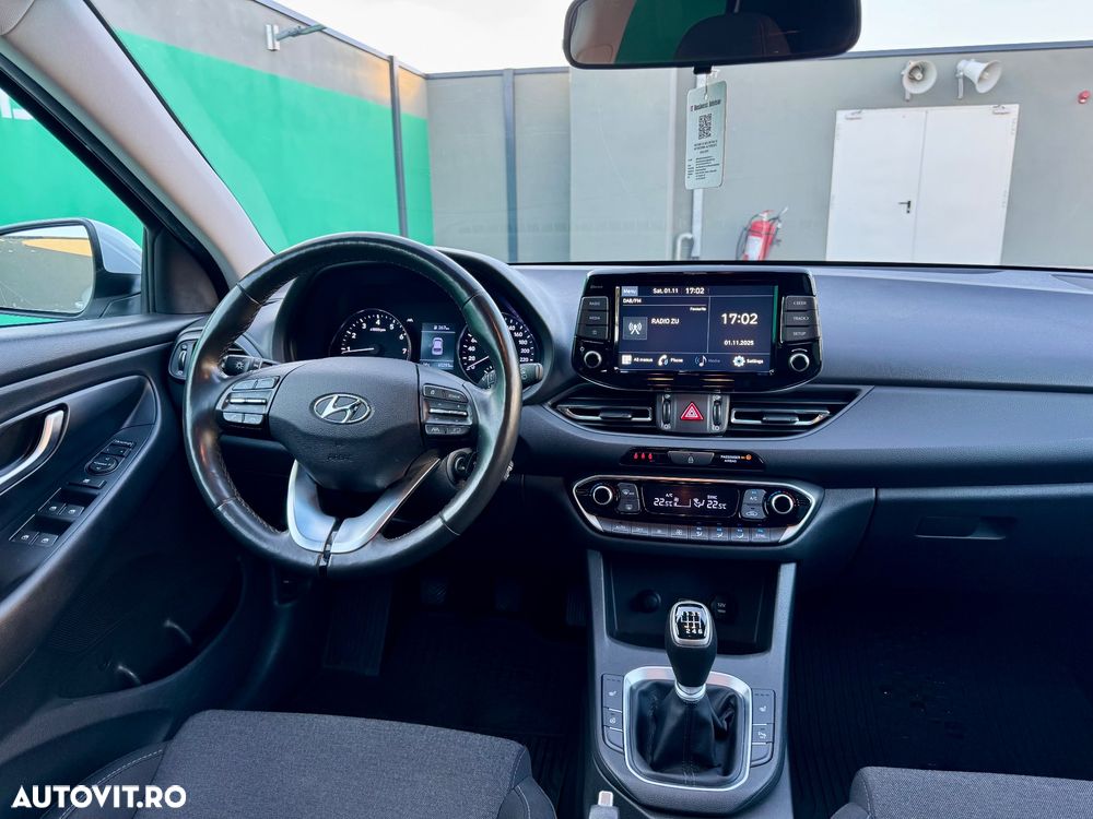 Hyundai i30 1.5 110CP 5DR M/T Highway - 16