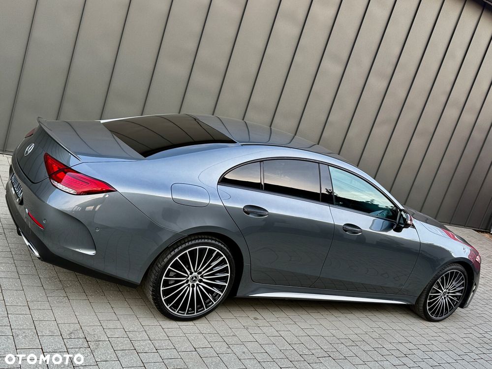 Mercedes-Benz CLS 300 d 4-Matic AMG - 32