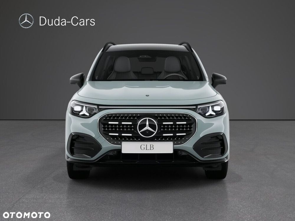 Mercedes-Benz GLB - 3