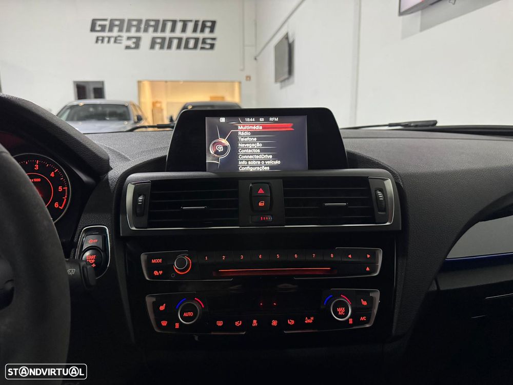 BMW 118 d Pack M - 16