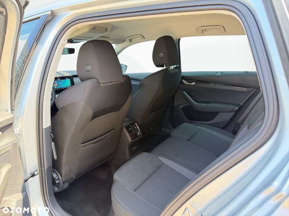 Skoda Octavia 1.5 TSI Selection - 33