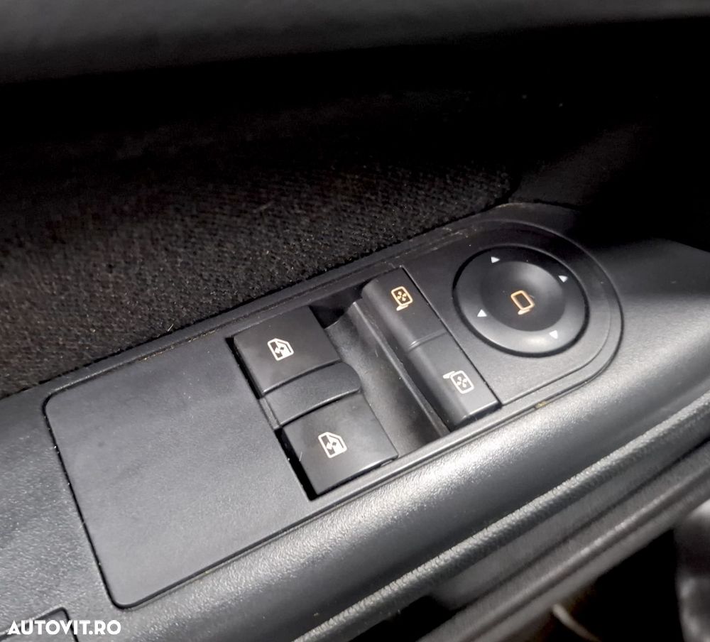 Opel Astra 1.7 CDTI Essentia - 10