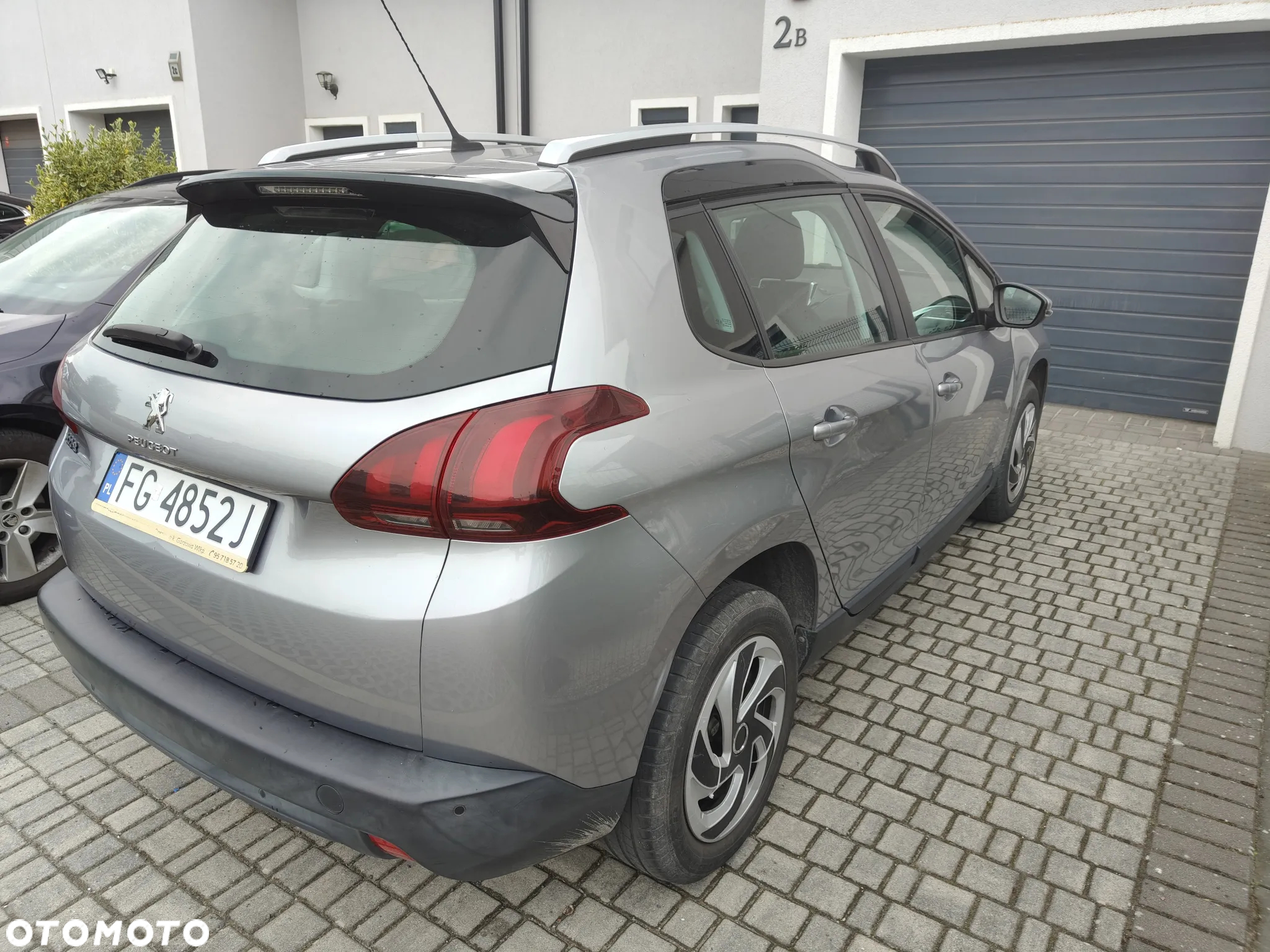 Peugeot 2008 1.2 Pure Tech Active - 11