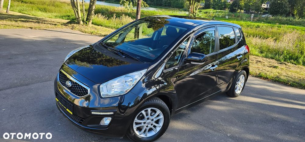 Kia Venga - 11