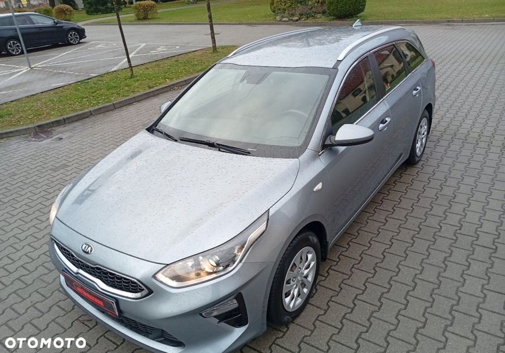 Kia Ceed - 4