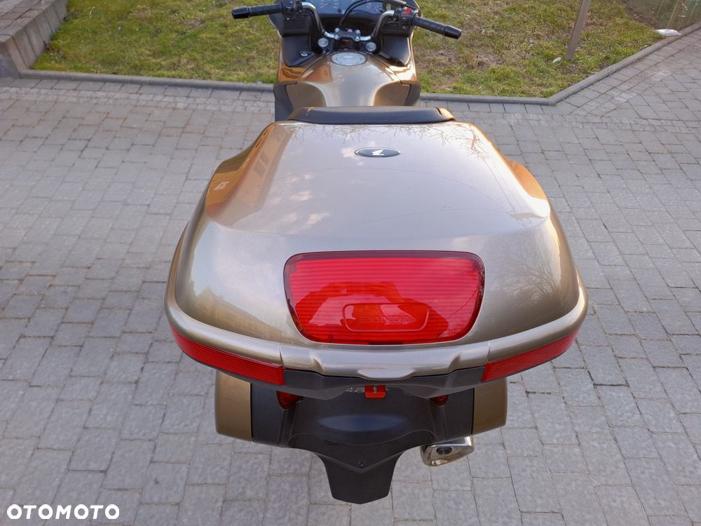 Honda Deauville - 17