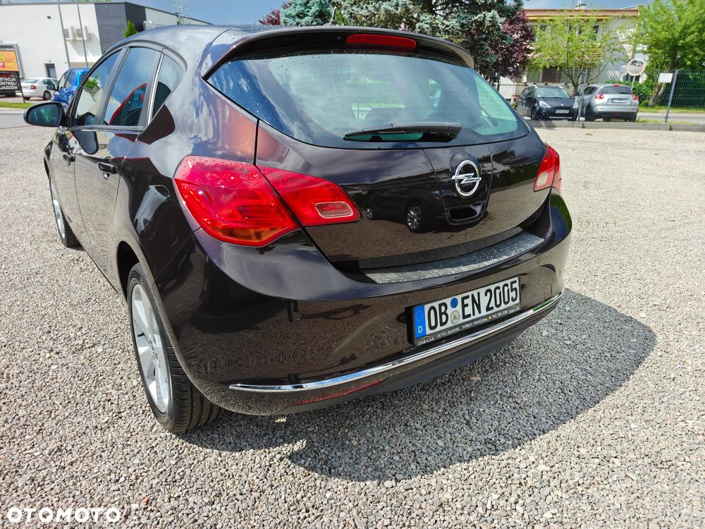Opel Astra 1.4 Turbo Active - 11