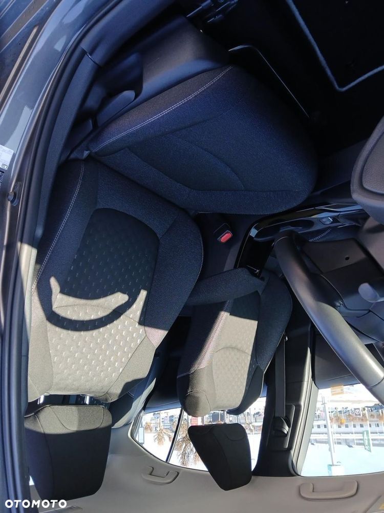 Toyota Corolla 1.8 Hybrid Comfort - 38