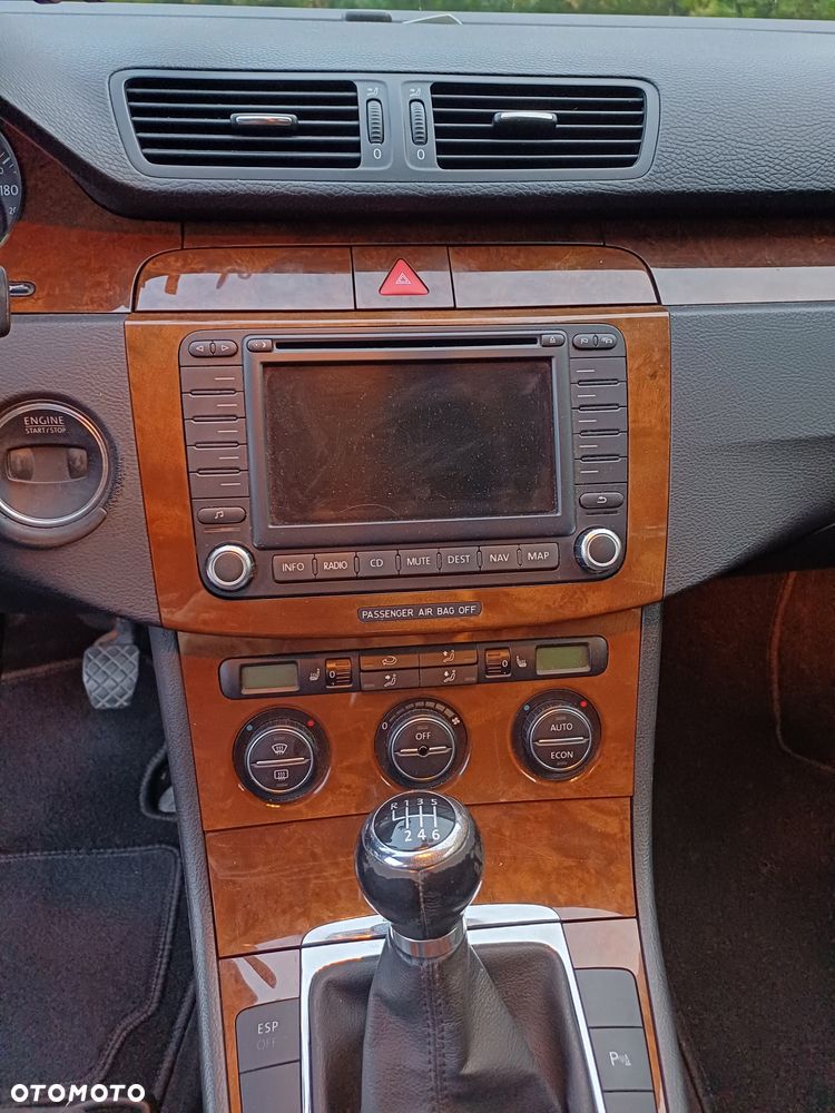 Volkswagen Passat Variant - 5
