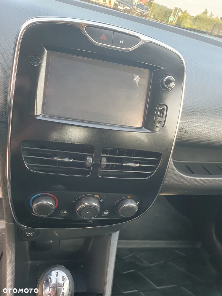 Renault Clio 1.2 16V Life - 13