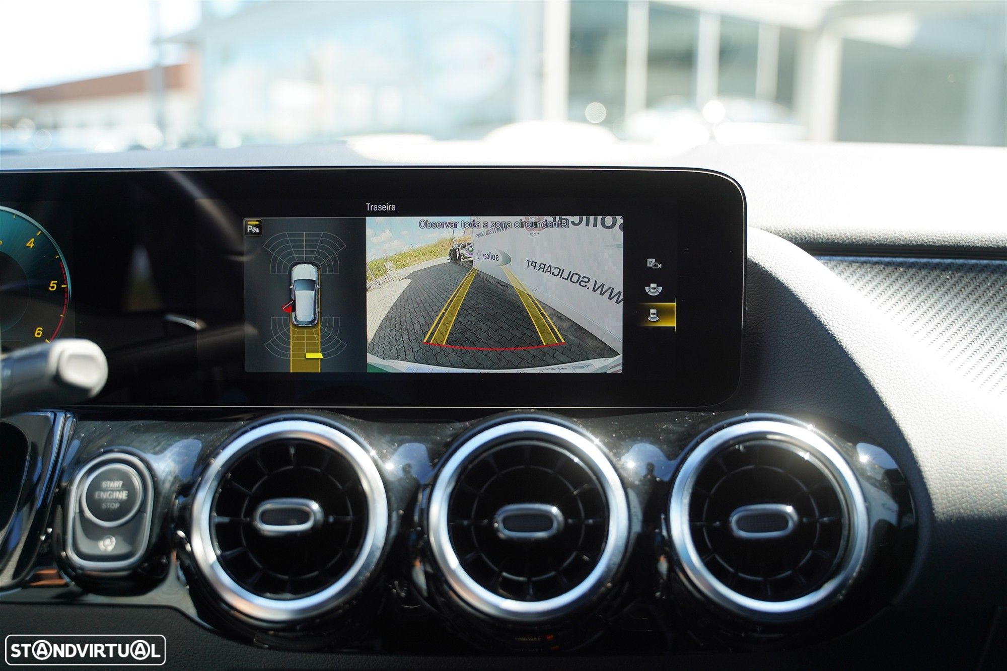 Mercedes-Benz GLA 180 d AMG Line - 24