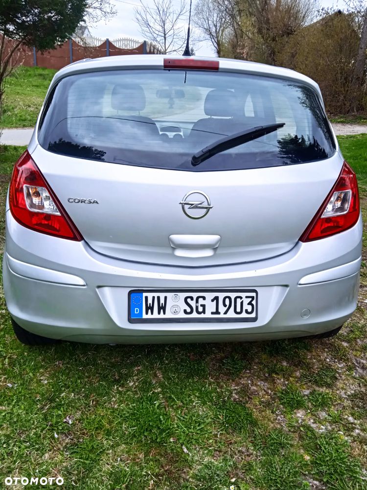 Opel Corsa 1.2 16V Cosmo - 5