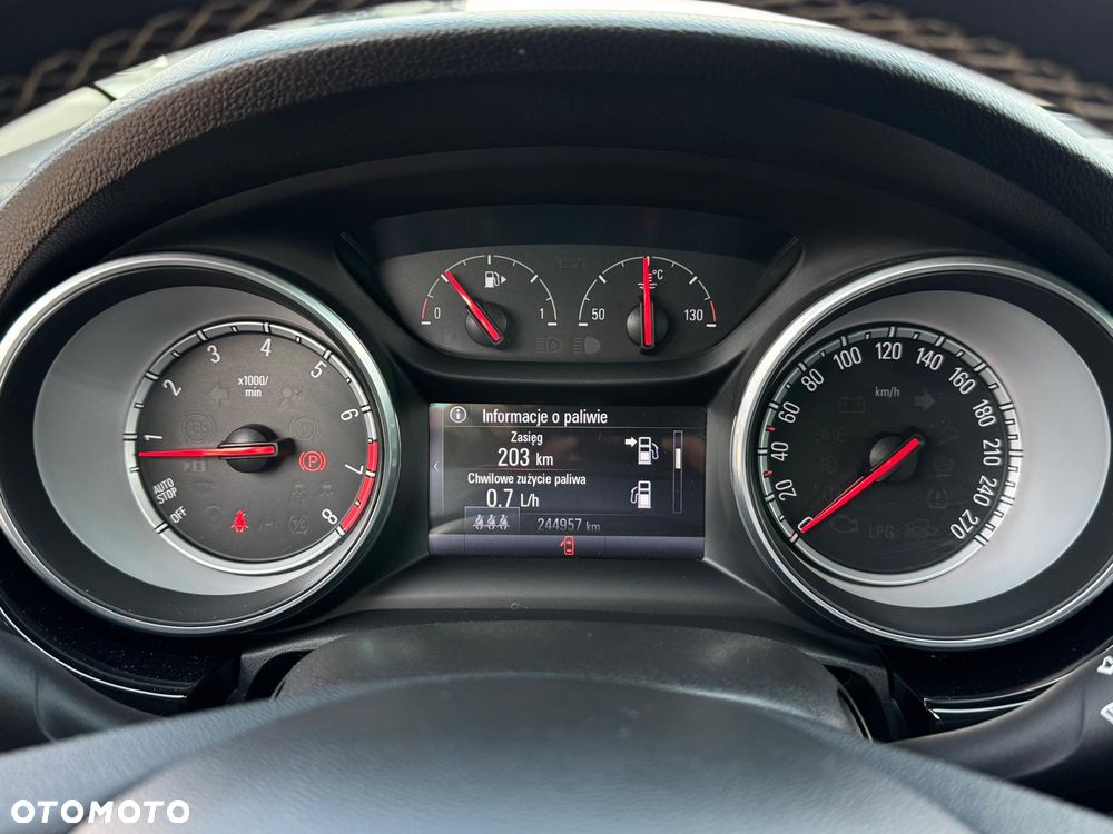 Opel Astra 1.4 T Dynamic - 10