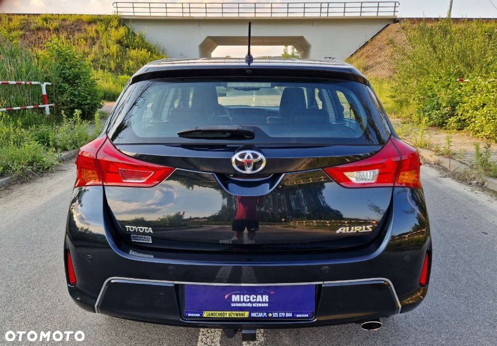 Toyota Auris 1.6 Executive - 7