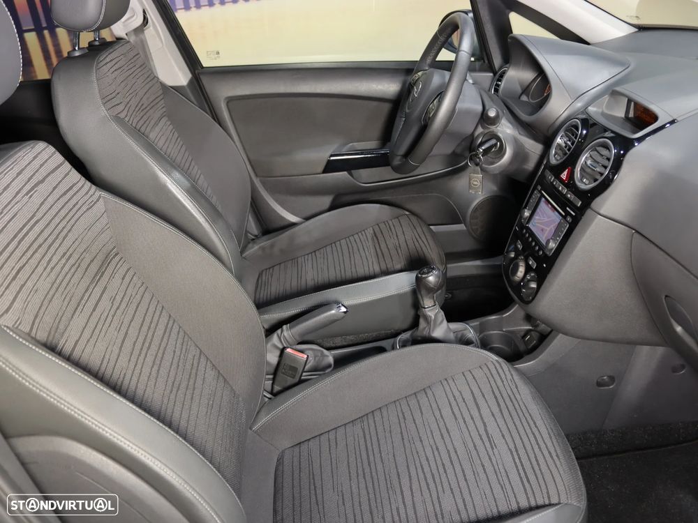 Opel Corsa 1.2 Cosmo - 14