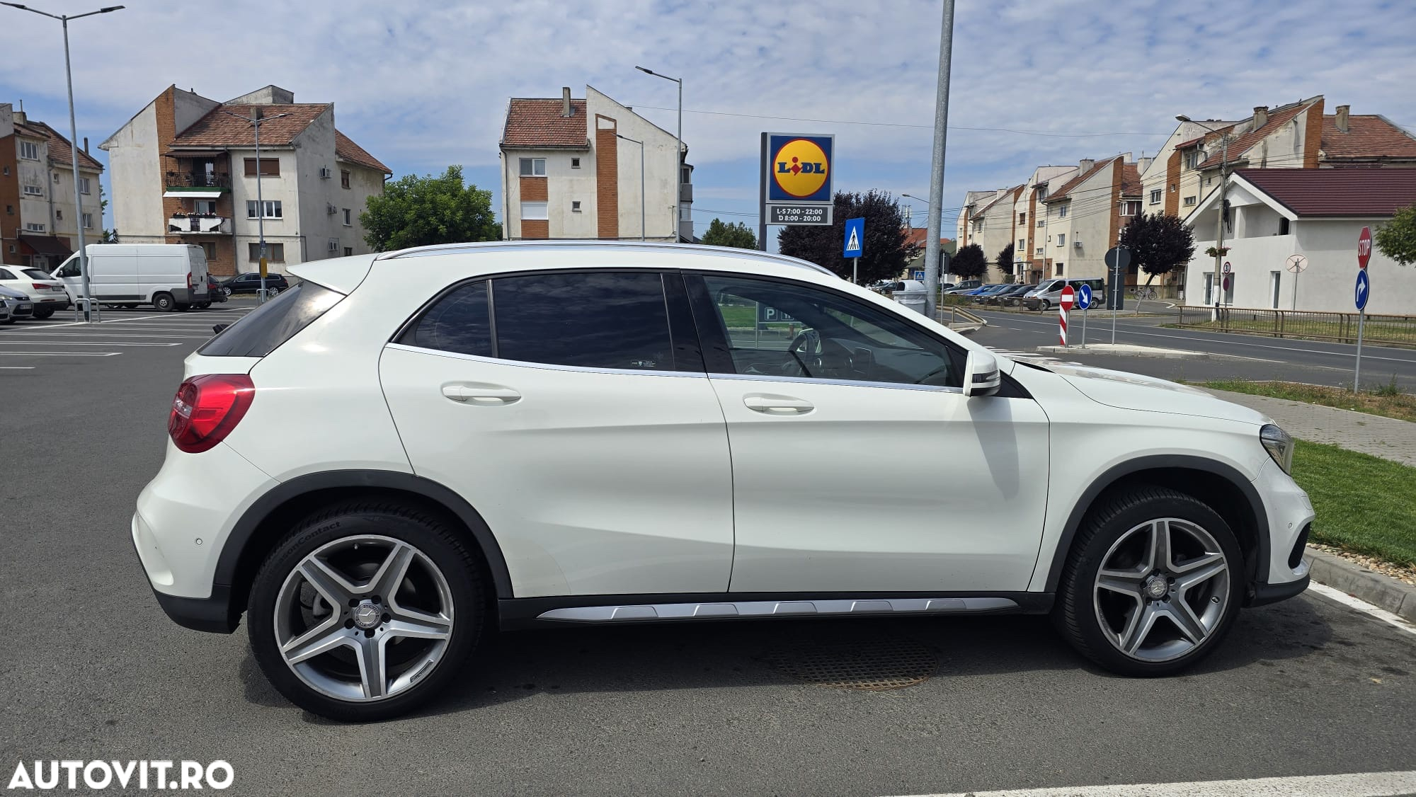 Mercedes-Benz GLA 200 7G-DCT AMG Line - 4