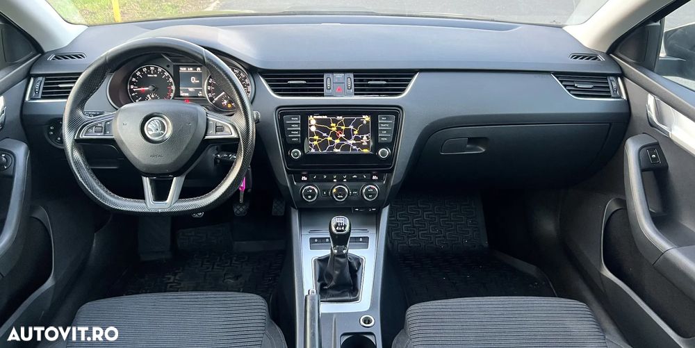 Skoda Octavia 2.0 TDI 4x4 ELEGANCE - 10