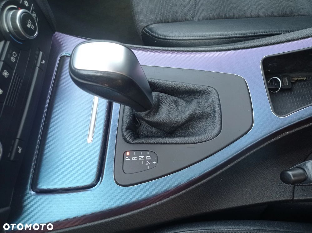 UWAGA ! AUTO W CAŁOŚCI 2008 BMW 3 E91 325i 218ps R6 AUTOMAT KLIMATRONIC XENON ALU MALE KM SERW SKÓRY I WLAS ZAREJ PL - 21