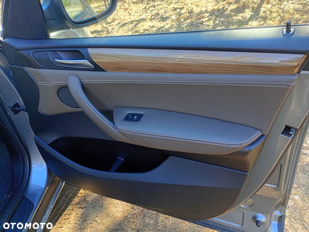 BMW X3 xDrive28i Sport-Aut - 25