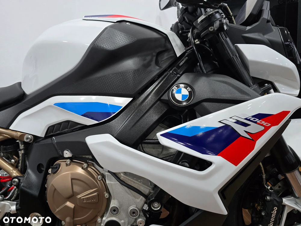 BMW S - 20