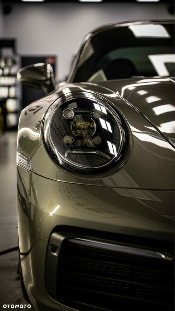 Porsche 911 Targa 4 - 18