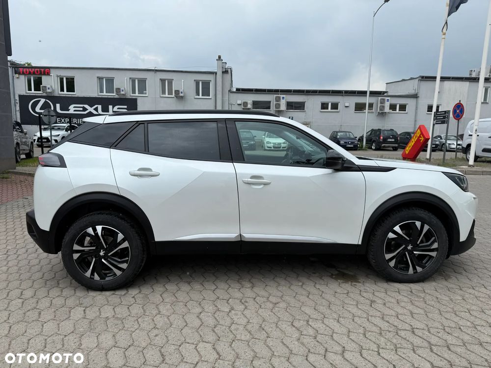 Peugeot 2008 1.2 PureTech Allure Pack S&S EAT8 - 11