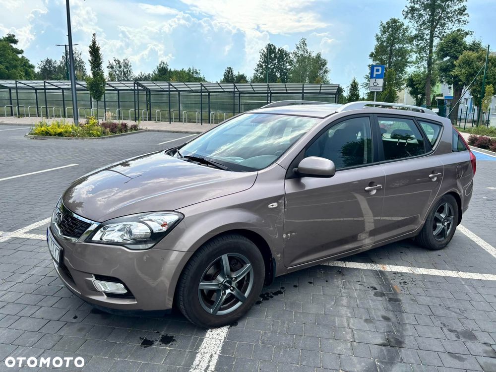 Kia Ceed 1.6 Comfort - 25