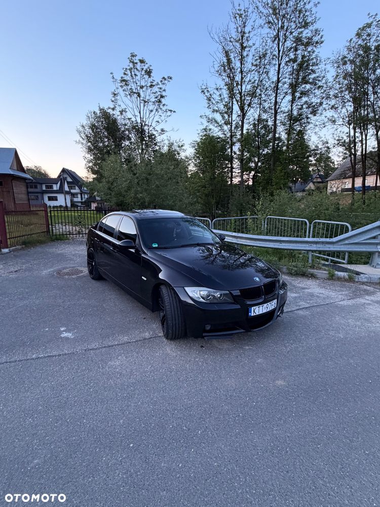 BMW Seria 3 325i - 1