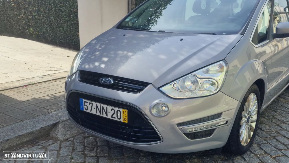 Ford S-Max 2.0 TDCi Titanium 7L 143g - 17
