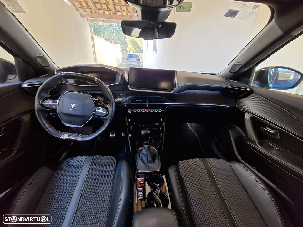 Peugeot 2008 1.2 PureTech GT Line - 15