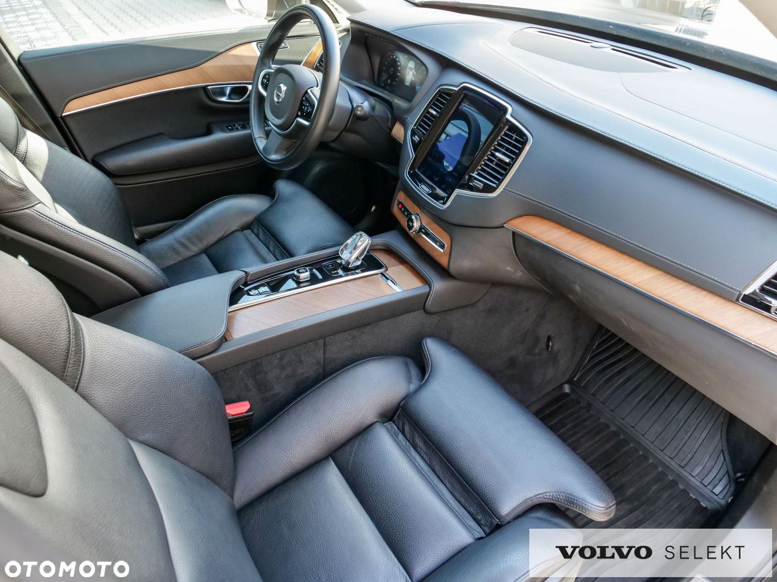 Volvo XC 90 - 32