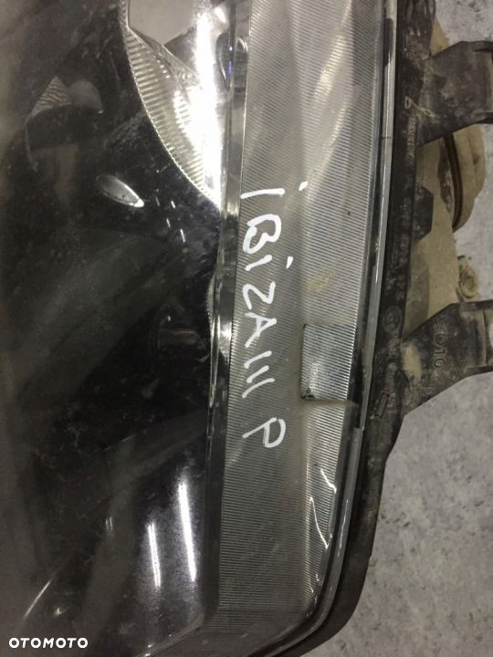 LAMPA PRZEDNIA PRAWA SEAT IBIZA III EUROPA - 2
