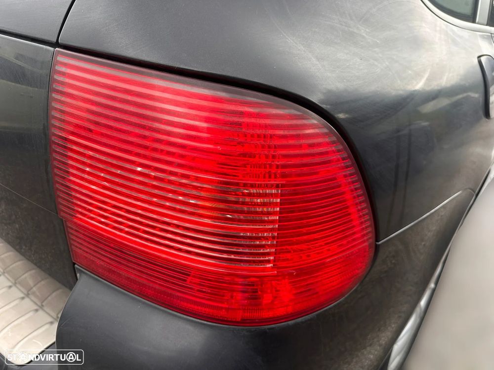 Porsche Cayenne S 4.5 V8 de 2008 para peças - 3