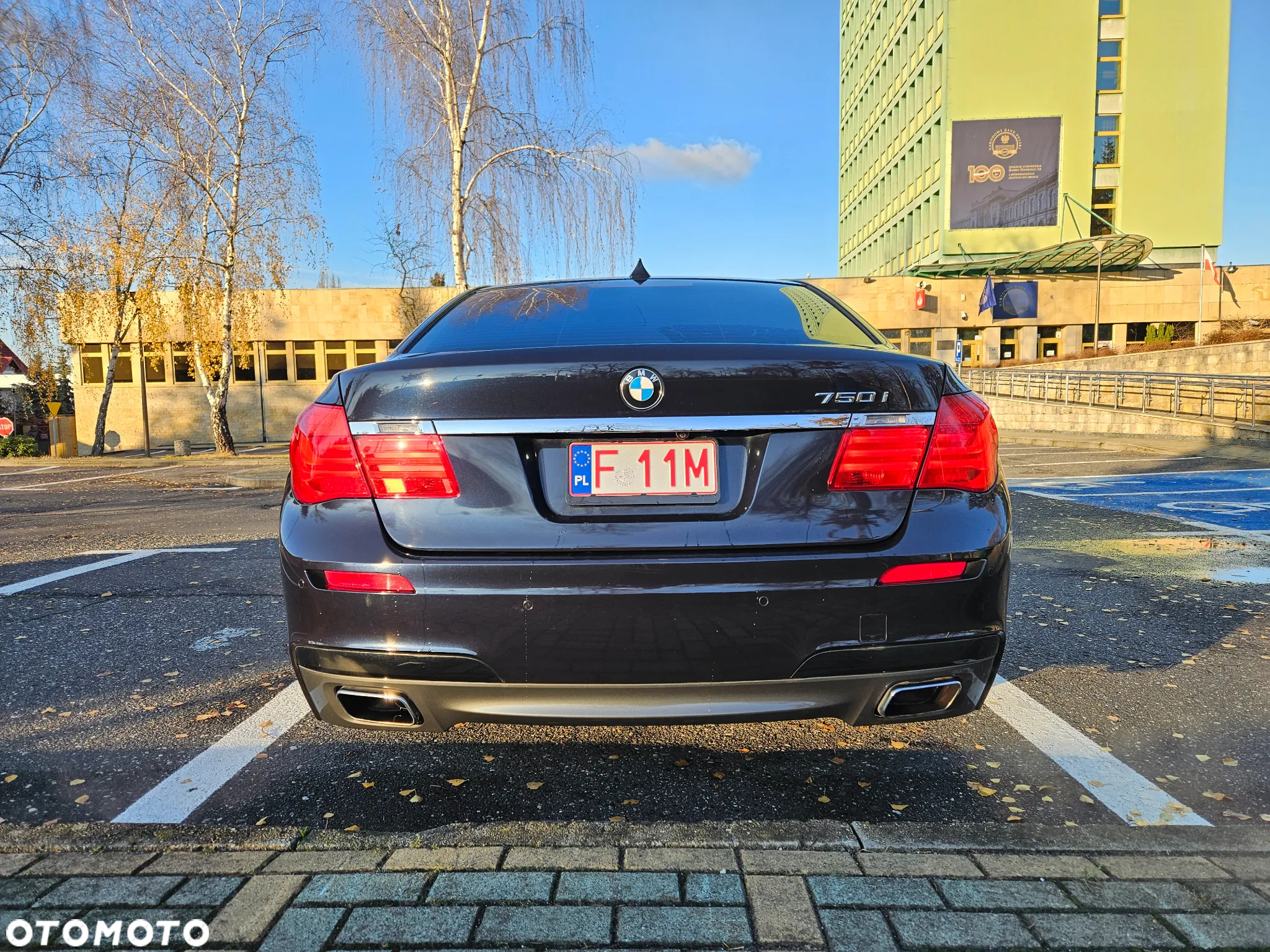 BMW Seria 7 750i - 7
