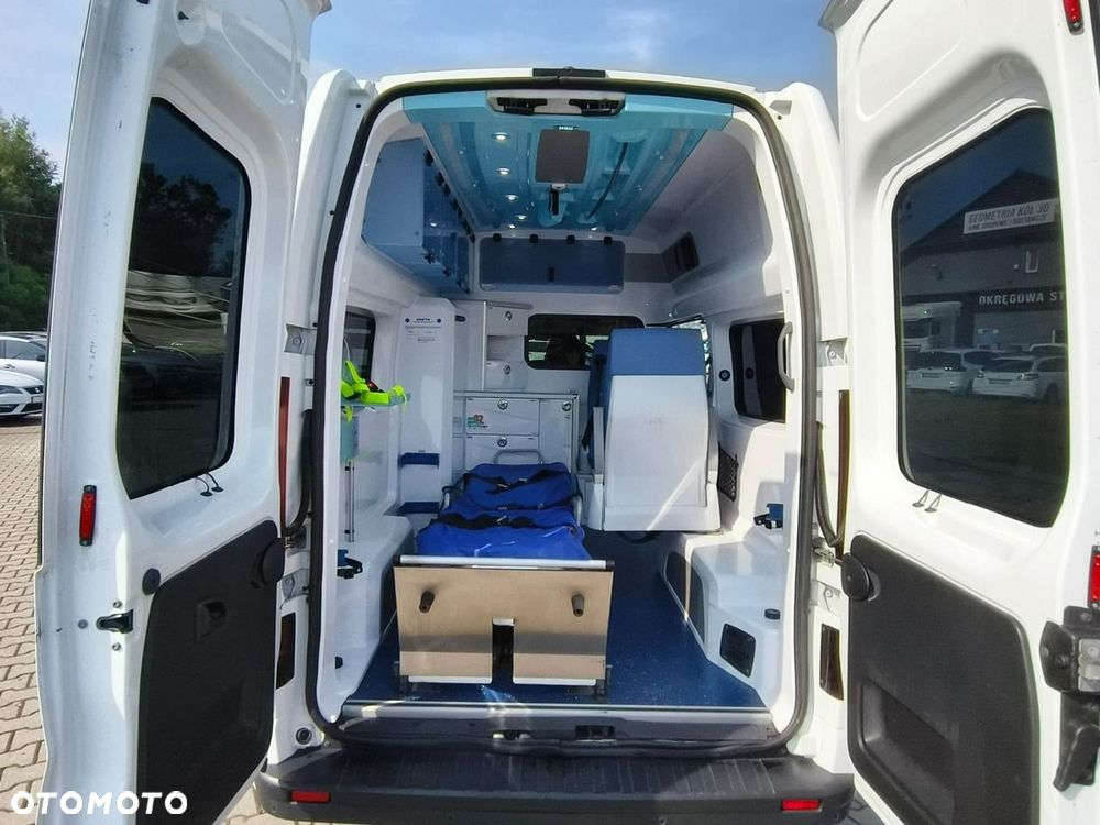 Opel Vivaro - 22