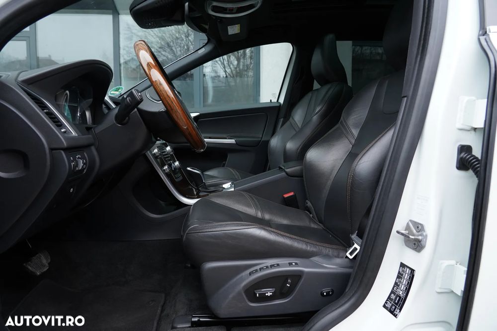 Volvo XC 60 D4 Geartronic Summum - 21