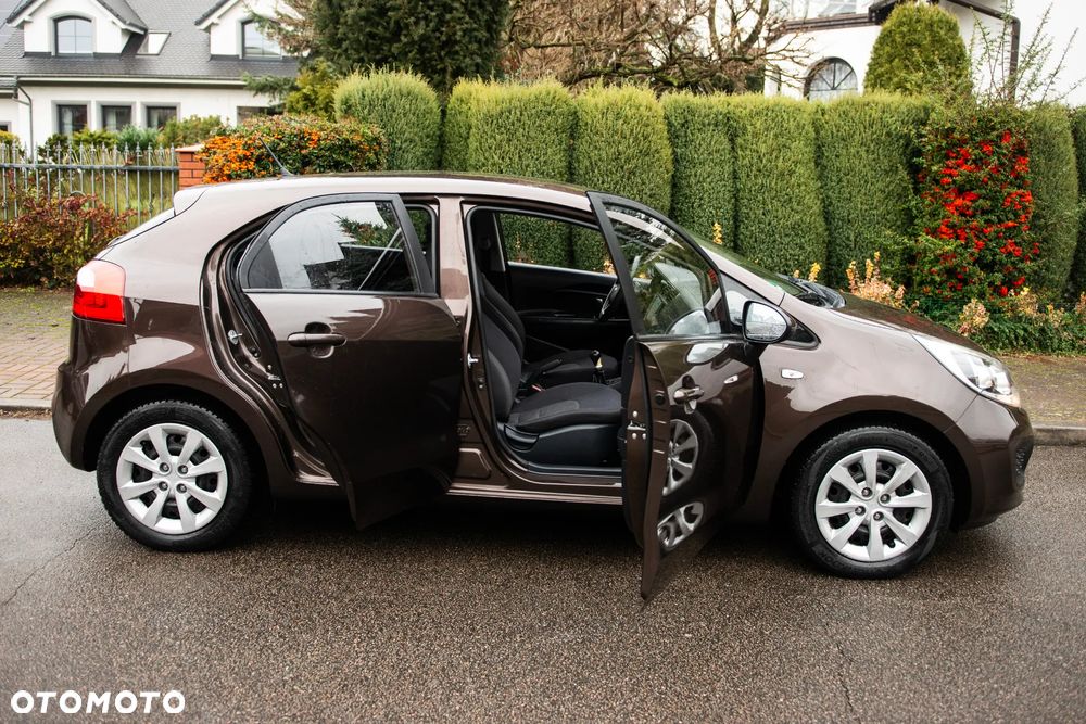 Kia Rio 1.2 Business Line - 16