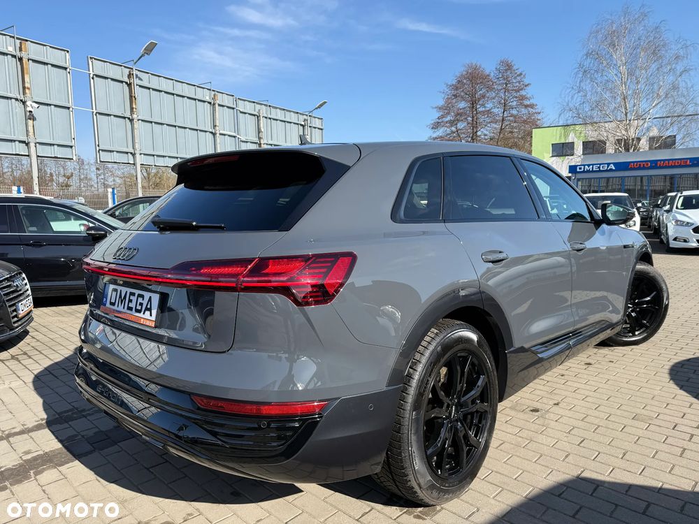 Audi Q8 e-tron 50 quattro advanced - 2