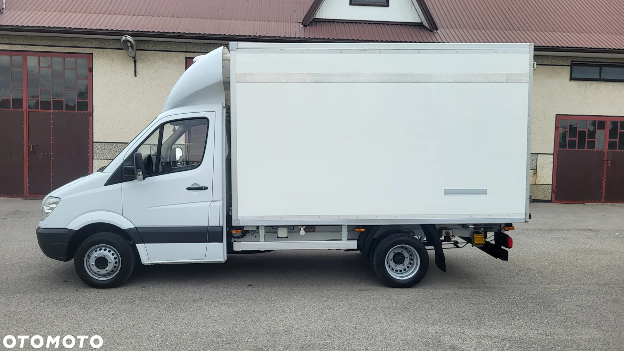 Mercedes-Benz Sprinter - 8