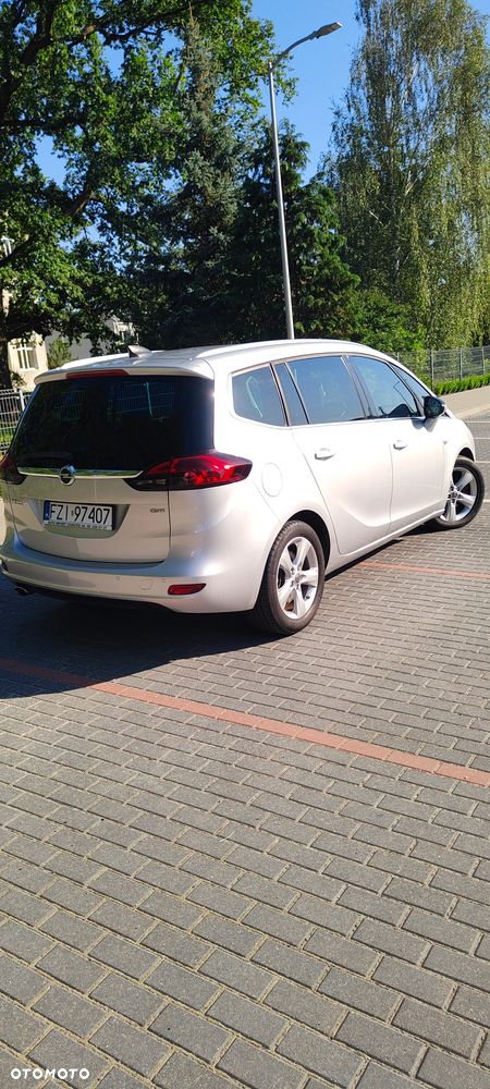 Opel Zafira 2.0 CDTI Cosmo - 4