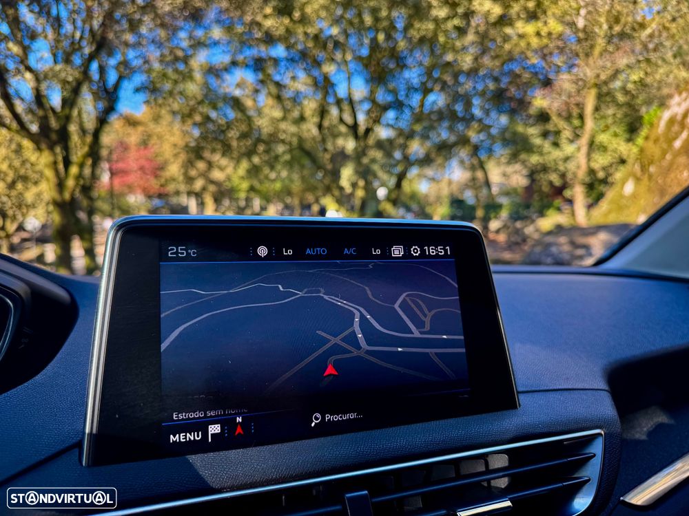 Peugeot 5008 1.2 PureTech Allure EAT8 - 10
