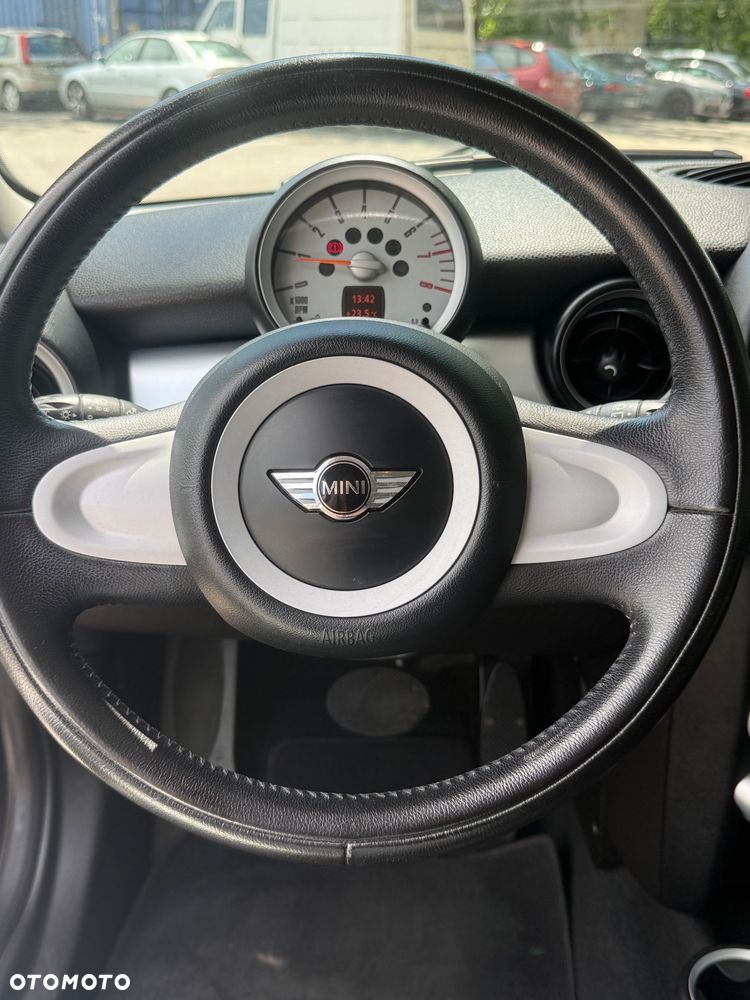 MINI ONE Standard - 17