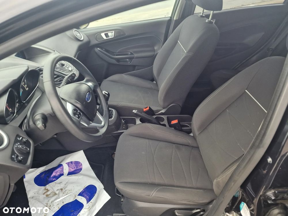 Ford Fiesta 1.25 Celebration - 18