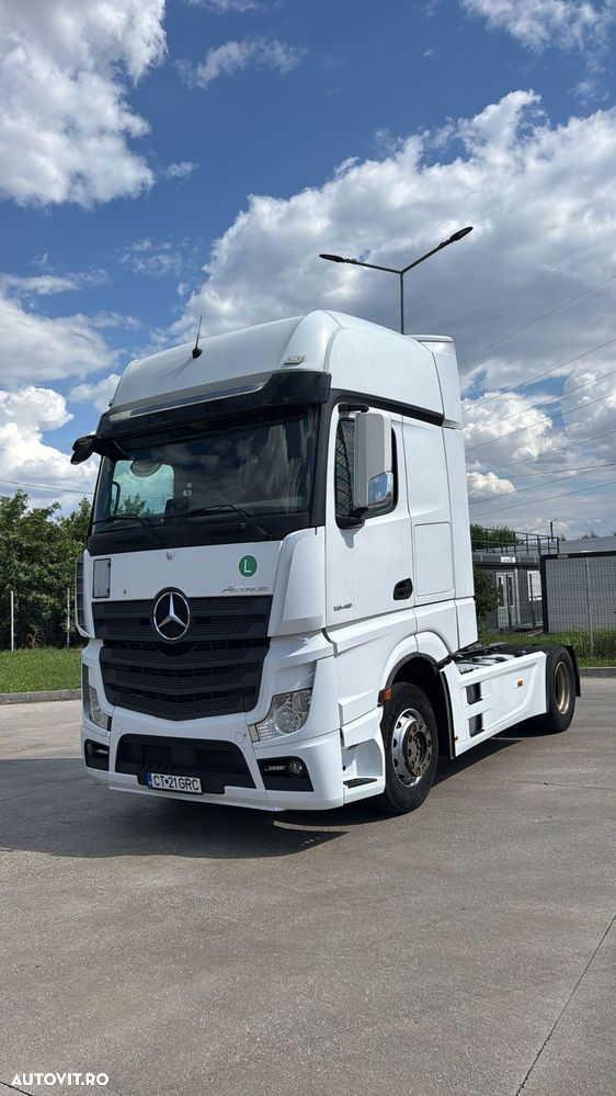 Mercedes-Benz ACTROS - 1