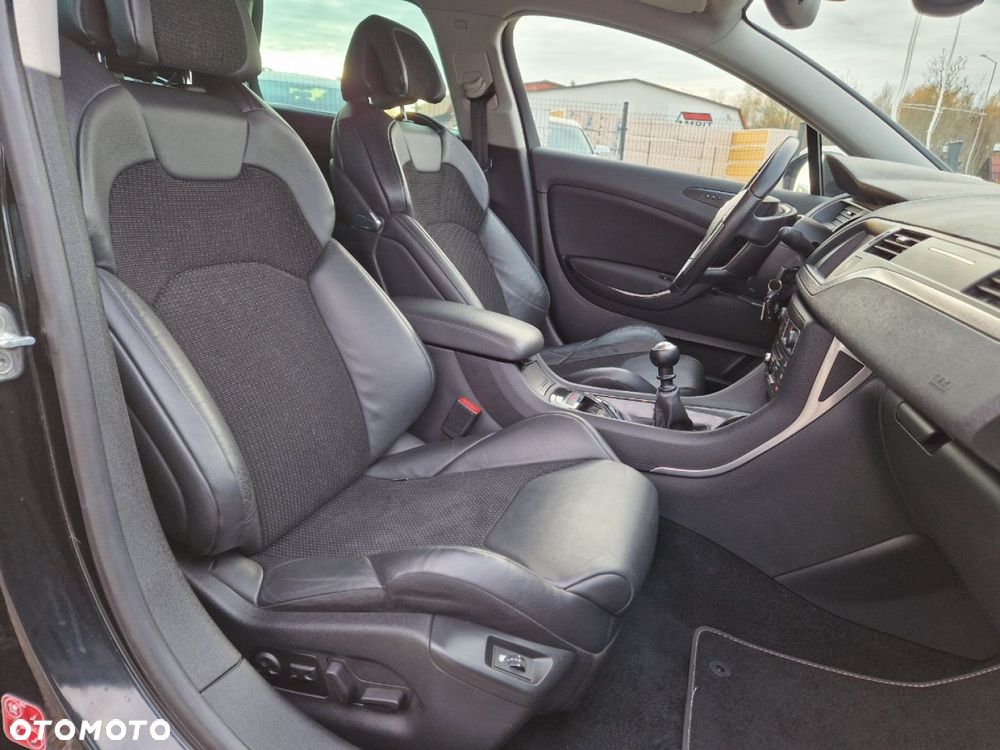 Citroën C5 2.0 HDi Exclusive Equilibre Navi - 25