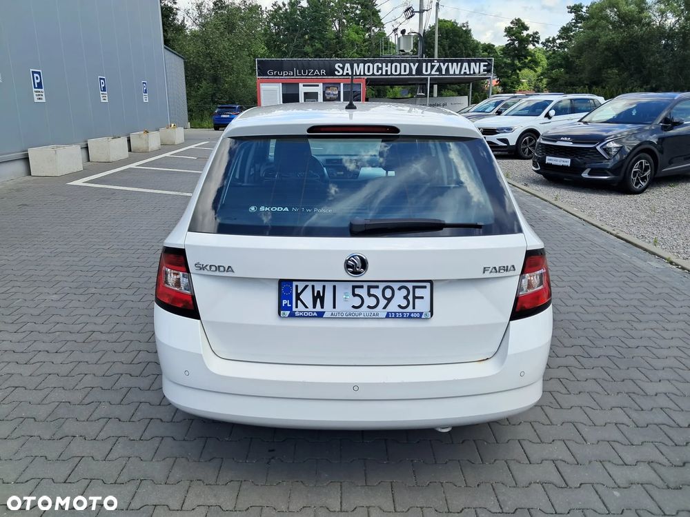 Skoda Fabia 1.0 TSI Ambition - 10